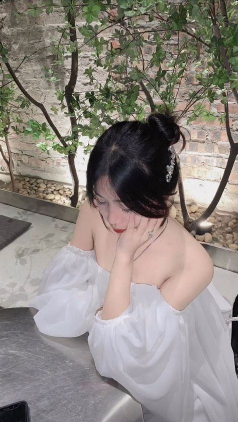 电影《阿诺拉》在线播放